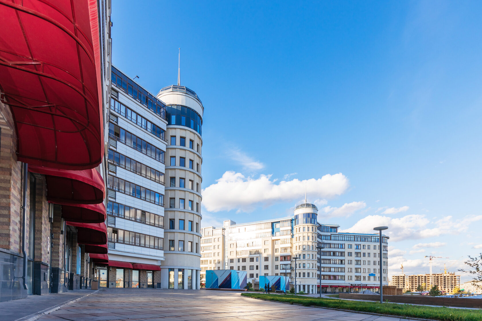 Улица ломако красноярск. Петра Ломако Красноярск. Красноярск Петра Ломако 14 улица. Красноярск ул Петра Ломако. Петра Ломако 2 Красноярск.